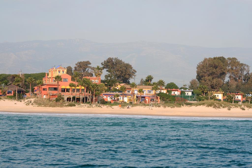 Beach Hotel Dos Mares Тарифа Экстерьер фото