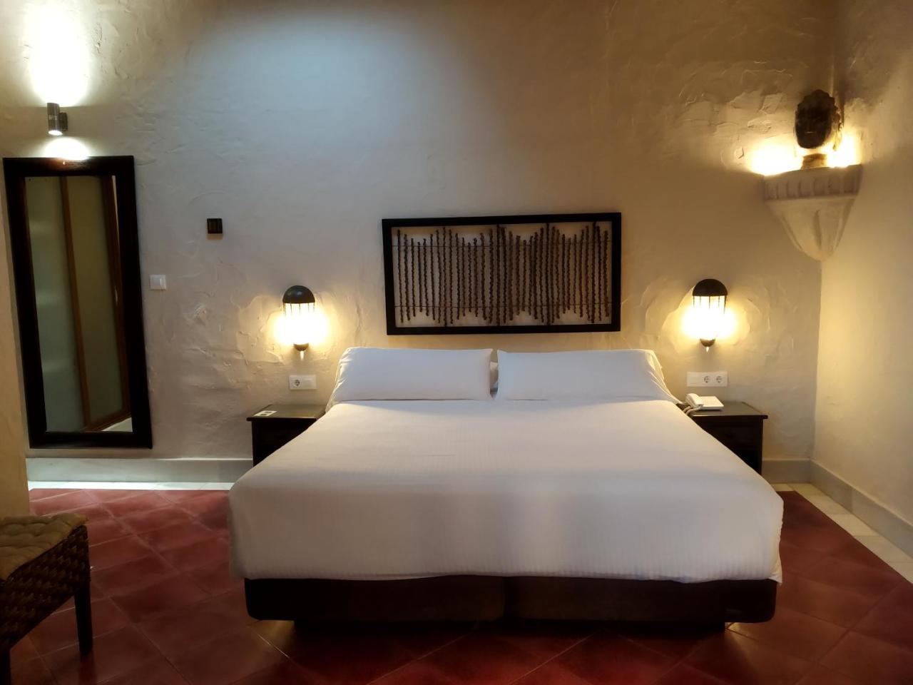 Beach Hotel Dos Mares Тарифа Экстерьер фото