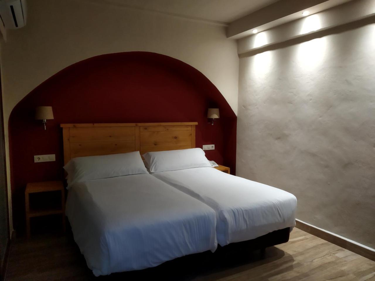 Beach Hotel Dos Mares Тарифа Экстерьер фото